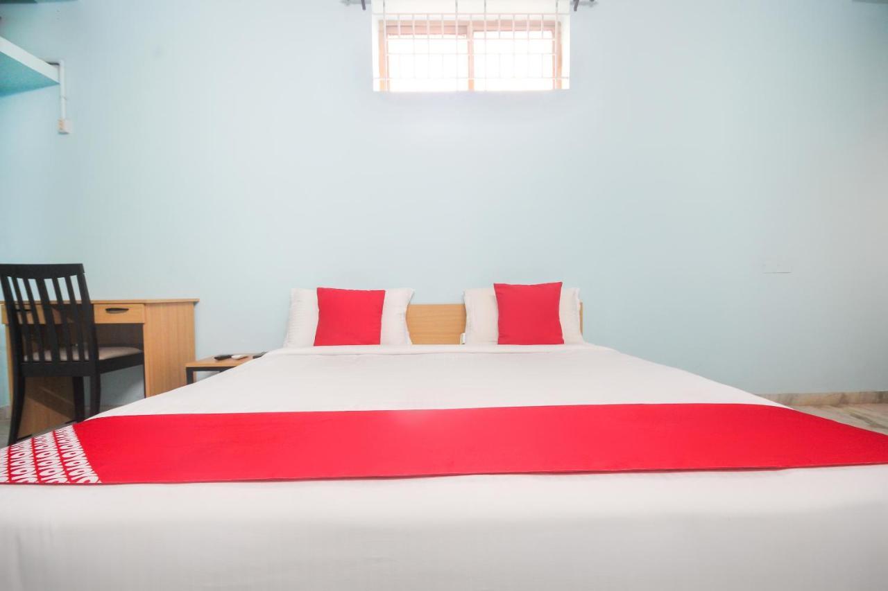 Oyo Flagship 48158 Ss Towers Hotel Podanur Екстериор снимка