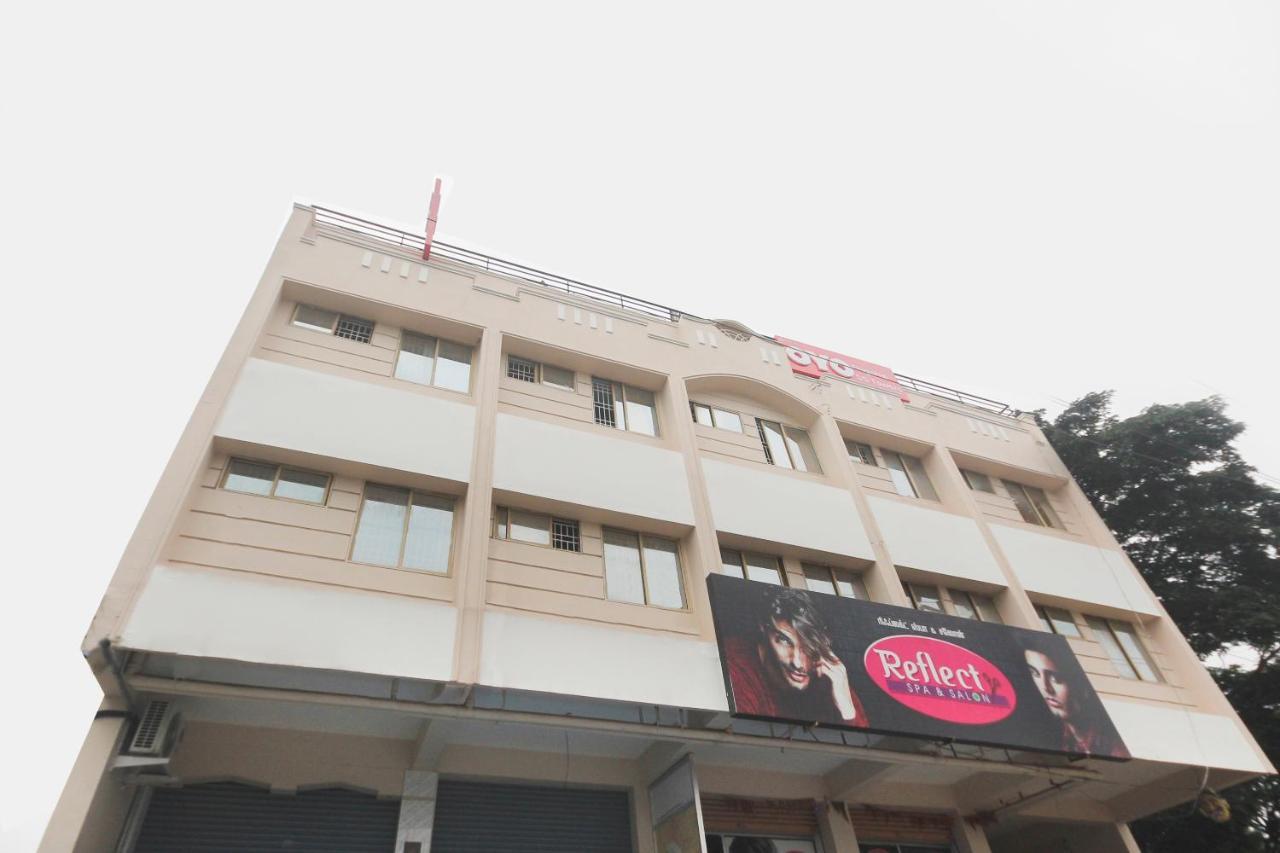 Oyo Flagship 48158 Ss Towers Hotel Podanur Екстериор снимка